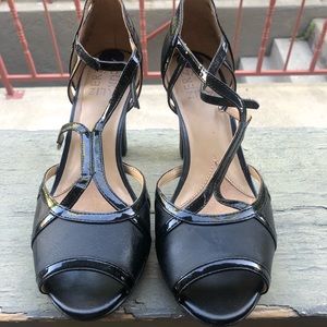 Naturalizer black heels